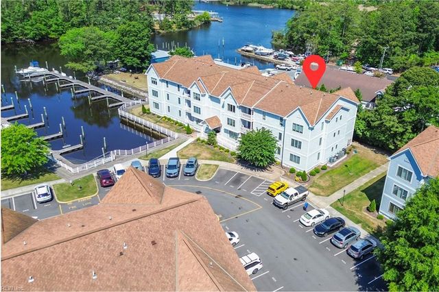 5 Harbor Watch Dr Unit 419, Chesapeake, VA 23320