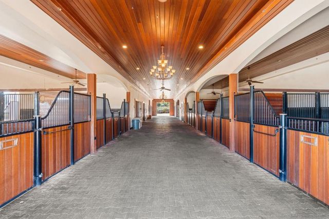 20420 Wendy Ln, Murrieta, CA 92562