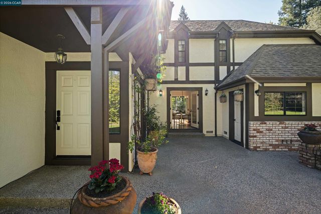 1645 Livorna Road West, Alamo, CA 94507