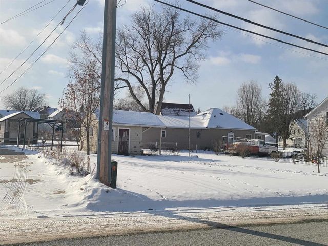 165 E 8th Street, Richland Center, WI 53581