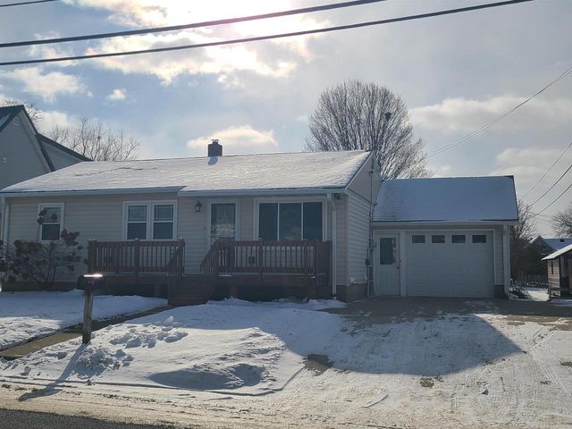 165 E 8th Street, Richland Center, WI 53581