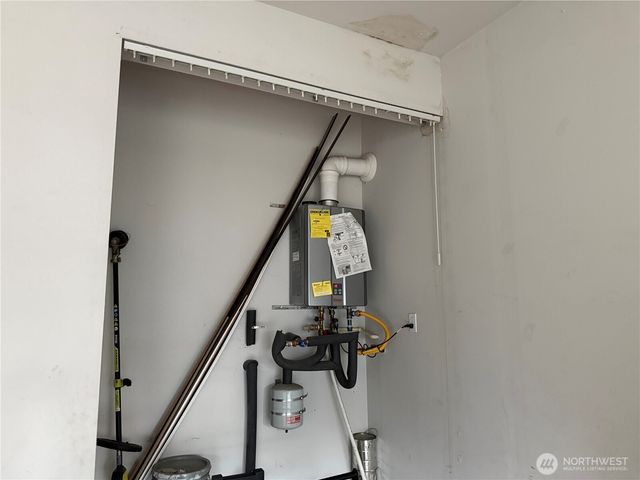 20217 18th Avenue Ct E, Spanaway, WA 98387