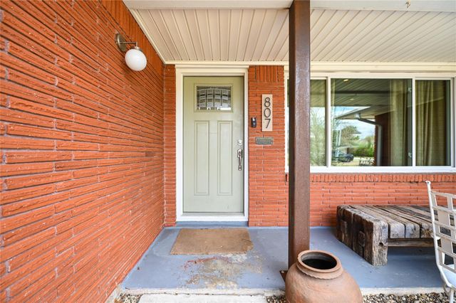 807 Judiway Street, Houston, TX 77018