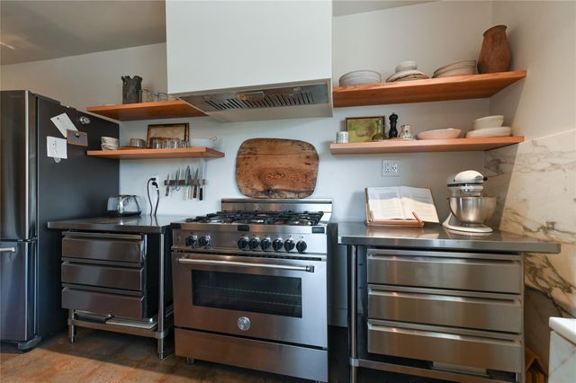 807 Judiway Street, Houston, TX 77018