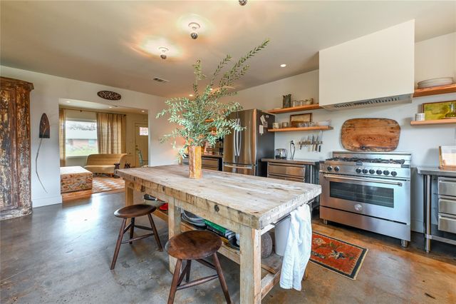 807 Judiway Street, Houston, TX 77018