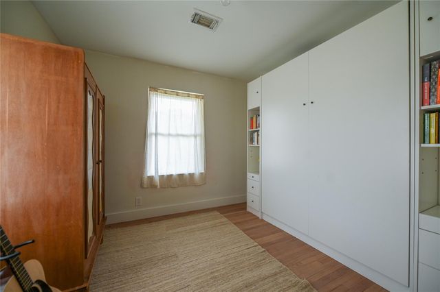 807 Judiway Street, Houston, TX 77018