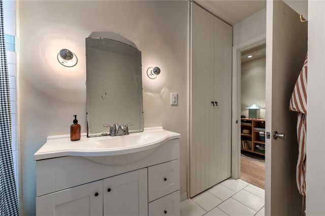 807 Judiway Street, Houston, TX 77018