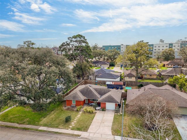 807 Judiway Street, Houston, TX 77018