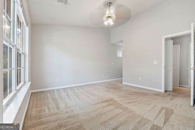 524 Jaclyn Circle, Mcdonough, GA 30253