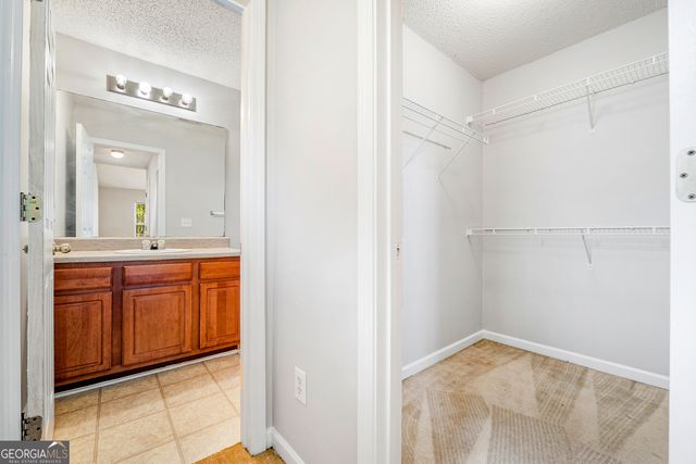524 Jaclyn Circle, Mcdonough, GA 30253