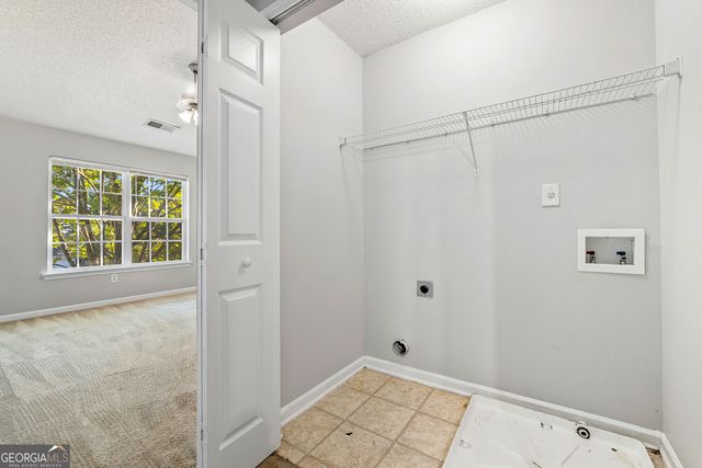 524 Jaclyn Circle, Mcdonough, GA 30253
