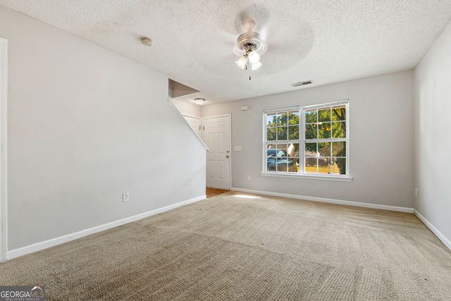 524 Jaclyn Circle, Mcdonough, GA 30253