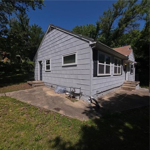 6636 Flora Avenue, Kansas City, MO 64131