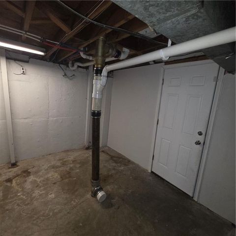 6636 Flora Avenue, Kansas City, MO 64131