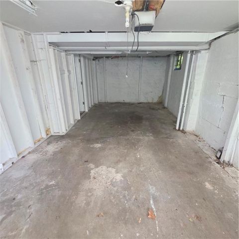 6636 Flora Avenue, Kansas City, MO 64131