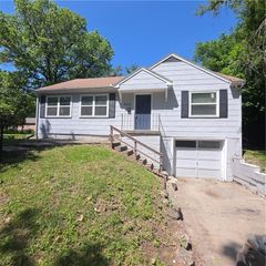 6636 Flora Avenue, Kansas City, MO 64131