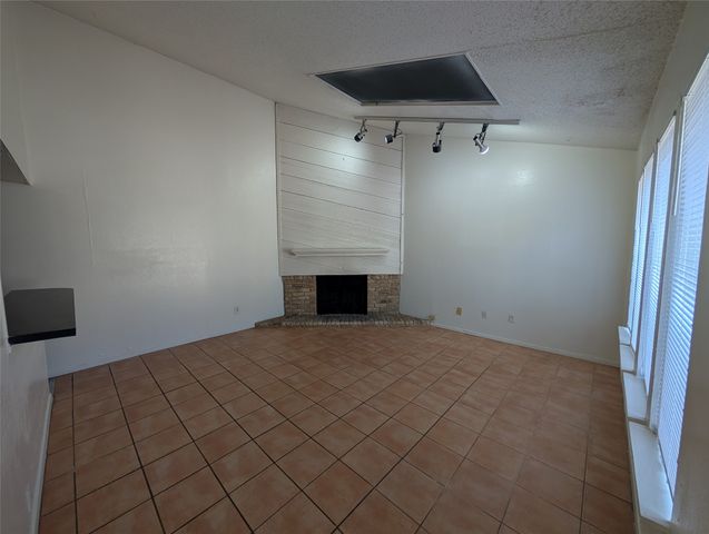 8560 Park Lane 70, Dallas, TX 75231