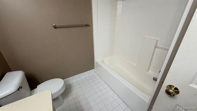 9107 Addington Drive, Walled Lake, MI 48390