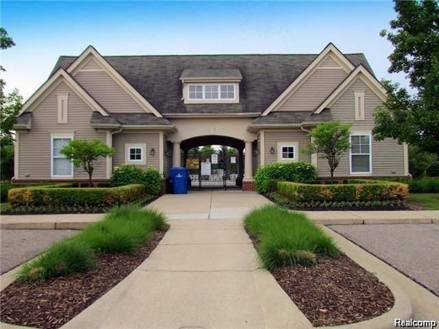 9107 Addington Drive, Walled Lake, MI 48390