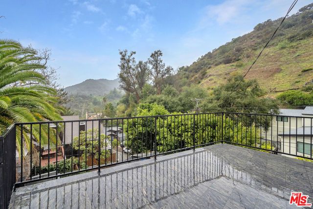 9848 Portola Drive, Los Angeles, CA 90210
