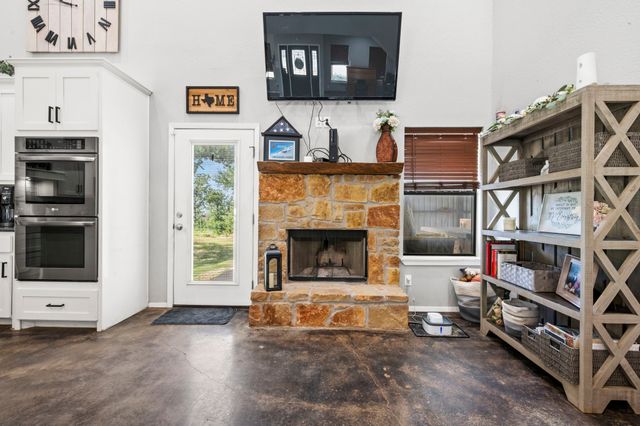 146 Julie Drive, Mineral Wells, TX 76067