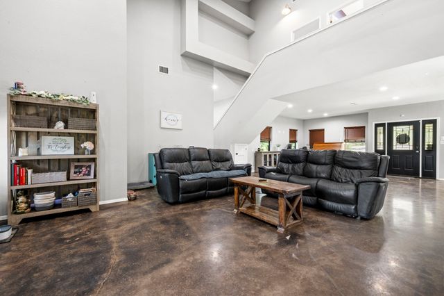 146 Julie Drive, Mineral Wells, TX 76067
