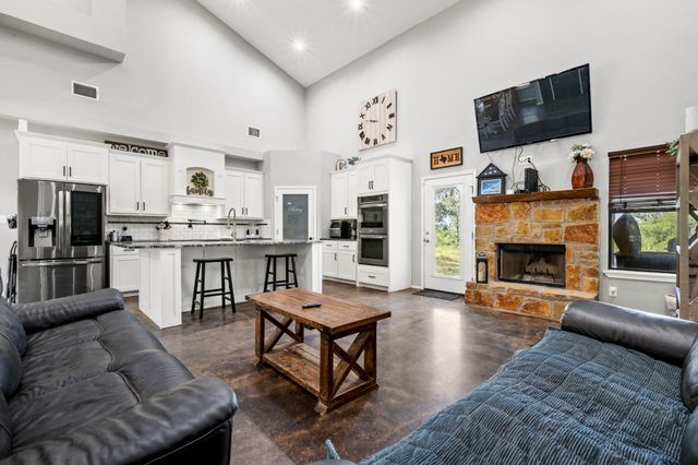 146 Julie Drive, Mineral Wells, TX 76067