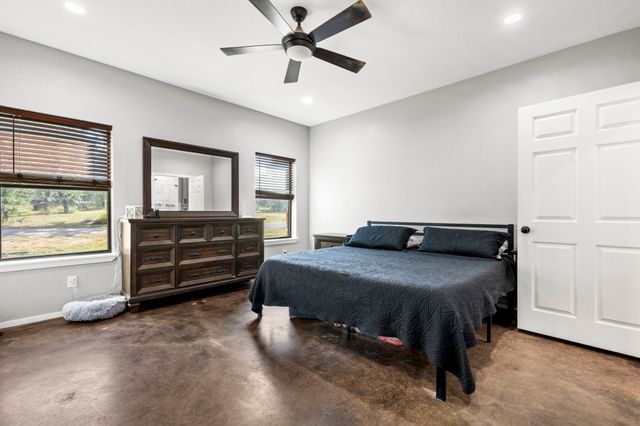 146 Julie Drive, Mineral Wells, TX 76067