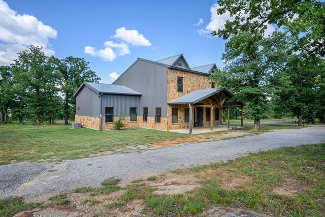 146 Julie Drive, Mineral Wells, TX 76067