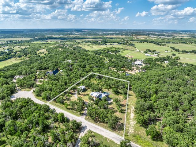 146 Julie Drive, Mineral Wells, TX 76067
