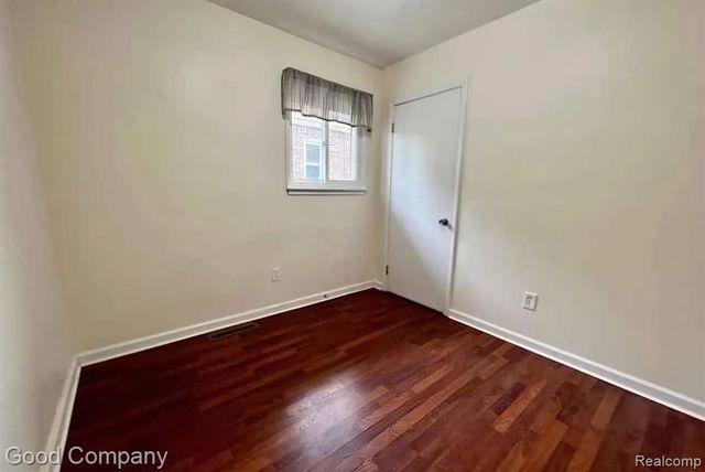 1509 S Campbell Road, Royal Oak, MI 48067