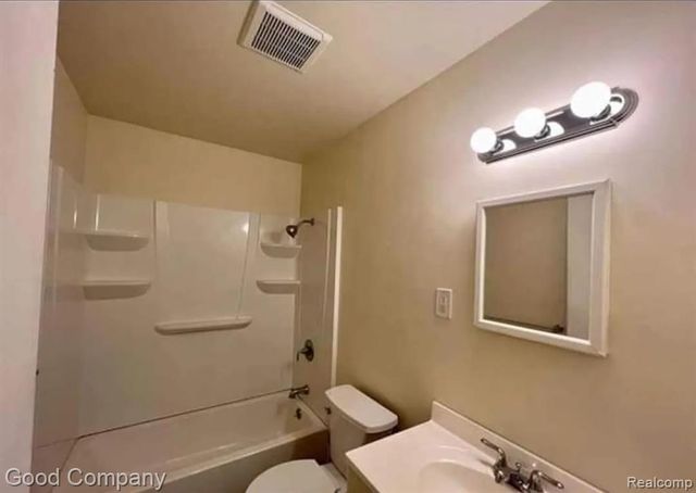 1509 S Campbell Road, Royal Oak, MI 48067