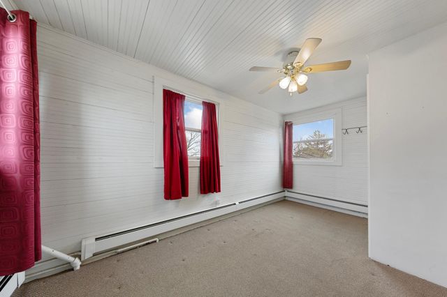 118 1st Street SW, Faribault, MN 55021