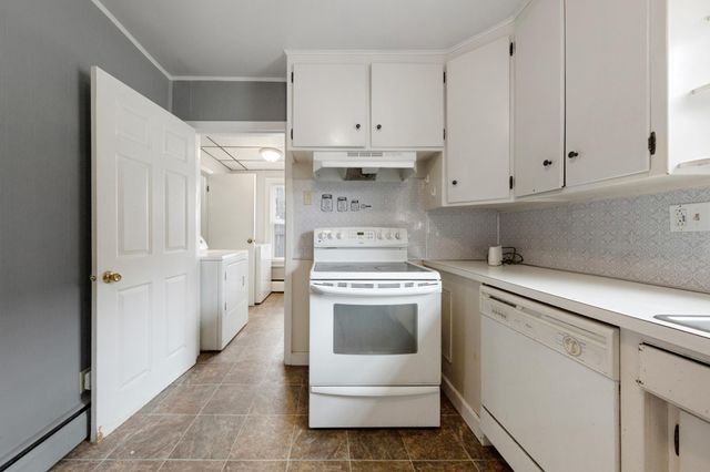 118 1st Street SW, Faribault, MN 55021