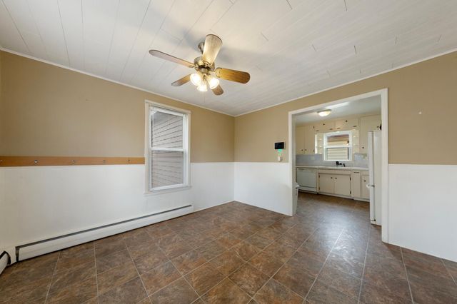 118 1st Street SW, Faribault, MN 55021