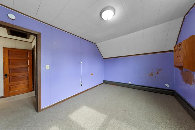 118 1st Street SW, Faribault, MN 55021