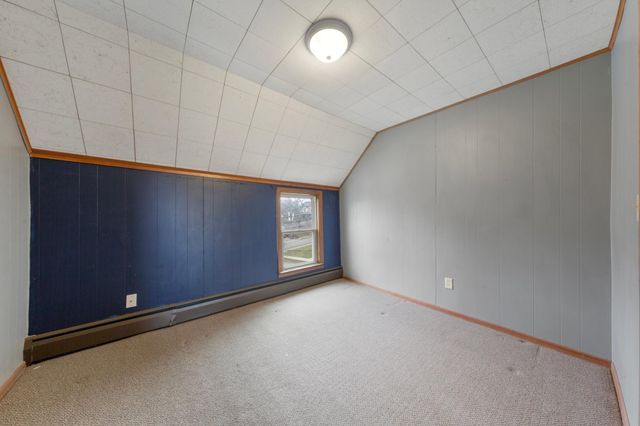 118 1st Street SW, Faribault, MN 55021