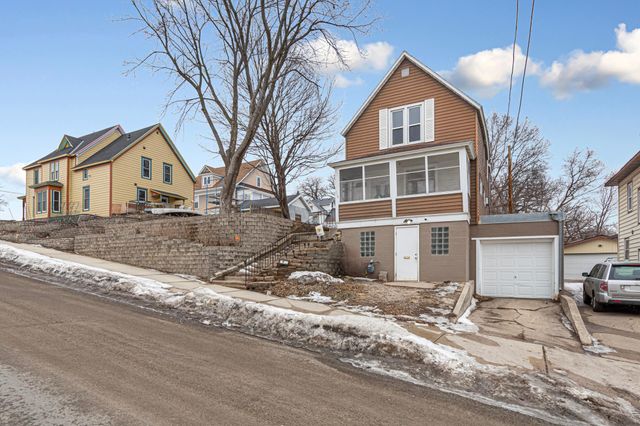 118 1st Street SW, Faribault, MN 55021