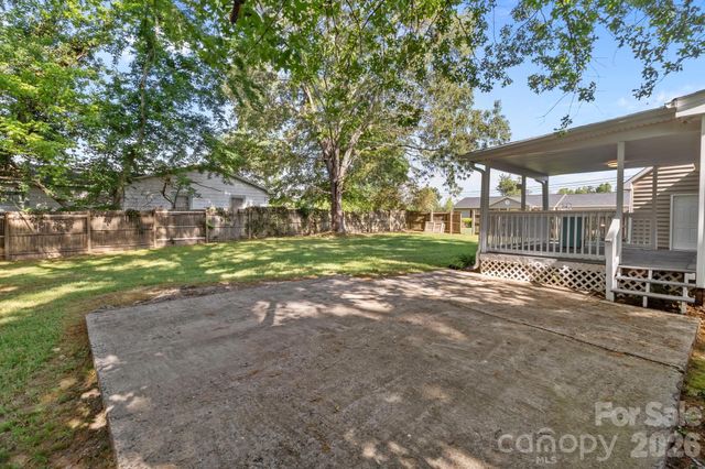 319 N Central Avenue, Locust, NC 28097
