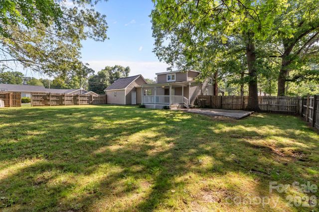 319 N Central Avenue, Locust, NC 28097