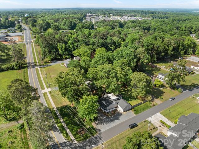 319 N Central Avenue, Locust, NC 28097