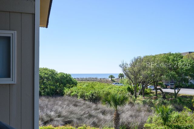 40 Folly Field Rd Apt A229, Hilton Head Island, SC 29928