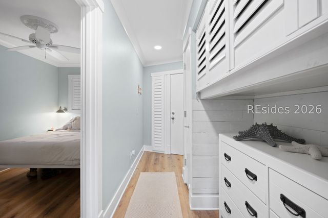 40 Folly Field Rd Apt A229, Hilton Head Island, SC 29928