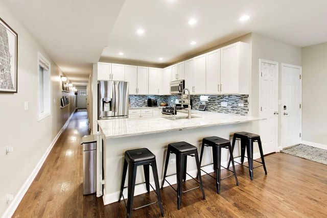 2303 W Chicago Avenue 1, Chicago, IL 60622