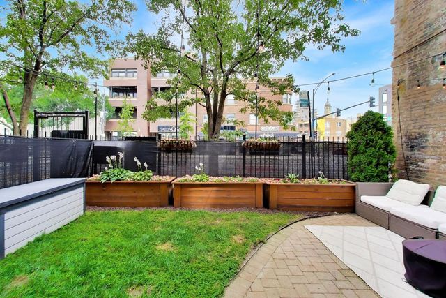 2303 W Chicago Avenue 1, Chicago, IL 60622