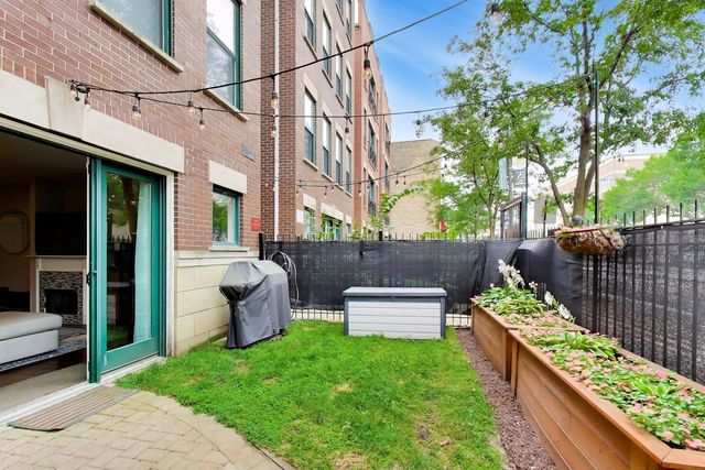 2303 W Chicago Avenue 1, Chicago, IL 60622