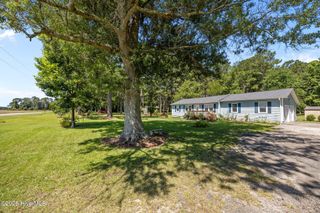 1850 Highsmith Road, Burgaw, NC 28425