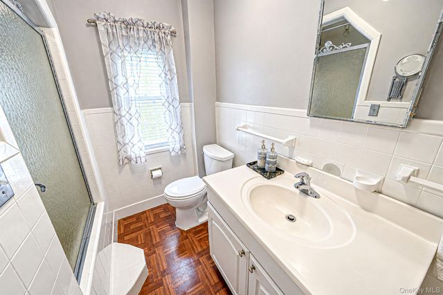 22 Flint Avenue, Hempstead, NY 11550