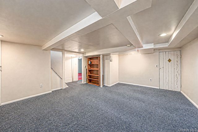 22 Flint Avenue, Hempstead, NY 11550