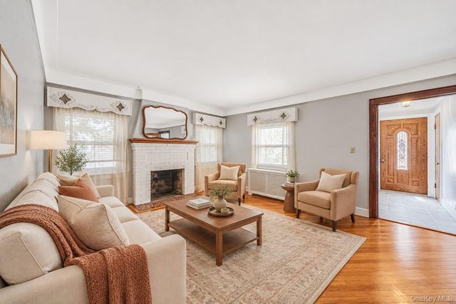 22 Flint Avenue, Hempstead, NY 11550